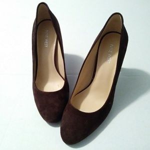 Nine West Handjive brown suede leather heels 8.5M